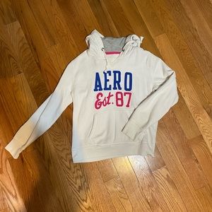 white aeropostale hoodie sweatshirt